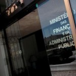 Governo volta a mudar os prazos para entregar orçamentos Governo volta a mudar os prazos para entregar orçamentos