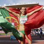 Dulce Félix arrasa e conquista ouro nos 10.000 metros Dulce Félix arrasa e conquista ouro nos 10.000 metros