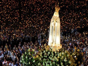 fiéis católicos participaram das comemorações do 96º aniversário da última aparição da Virgem em Fátima fiéis católicos participaram das comemorações do 96º aniversário da última aparição da Virgem em Fátima
