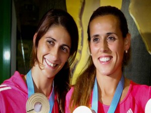 As atletas portuguesas Dulce Félix e Sara Moreira dominaram hoje a Austria Women's Run, prova de 5 km realizada em Viena.