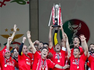 O Benfica encerrou, com "chave de ouro", a época 2013/14, ao ganhar a Taça de Portugal