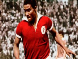 Pantera Negra homenageado pela UEFA na final da Liga dos Campeõs