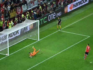 O principal responsável pelo titulo foi o goleiro Beto, que defendeu duas cobranças.
